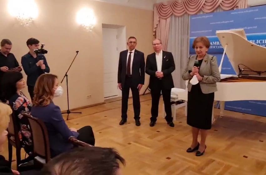  VIDEO. Cum a ajuns Olga Cebotari la recepția organizată de socialistul Glovatiuc la ambasada din Moscova