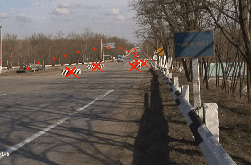  VIDEO. Postul de pacificare nr.9: mai puține blocuri de beton și bariere, dar în continuare cu mașină blindată rusească