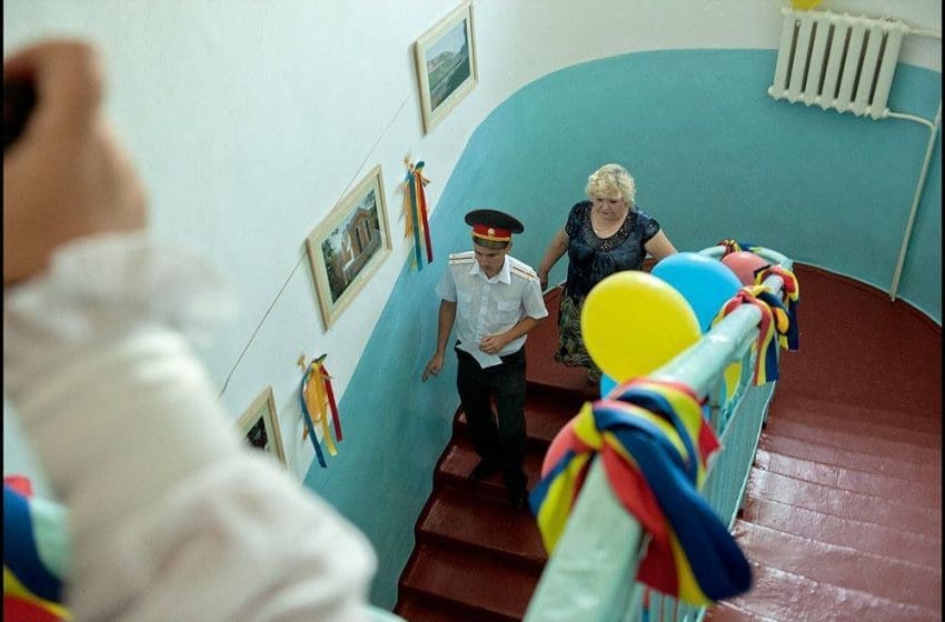 După vandalizarea școlilor cu predare în limba română din regiunea transnistreană, în 2004, numărul elevilor, într-o ușoară creștere