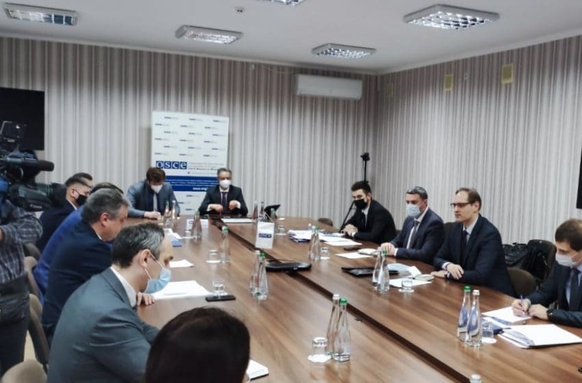 Serebrian s-a întâlnit cu Ignatiev la Tiraspol. Chișinăul vrea să discute despre accesul la terenuri – regimul despre importul de stații radio