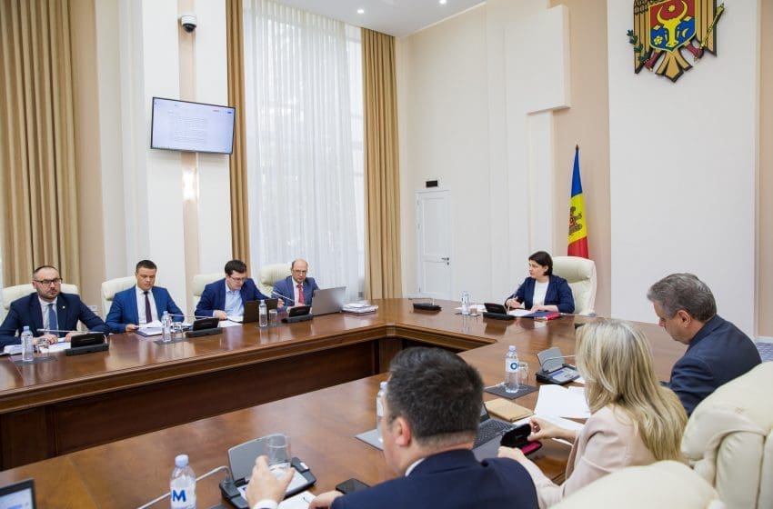 Guvernul a adoptat patru decizii ce vizează regimul de la Tiraspol. Autorizații de mediu, mecanism special pentru banii MGRES, facilități fiscale și de import