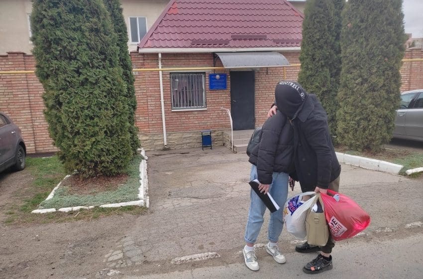 Regimul de la Tiraspol a plasat o minoră într-o școală medie de tip închis pentru că locuia singură. Avocatul Poporului a eliberat copila